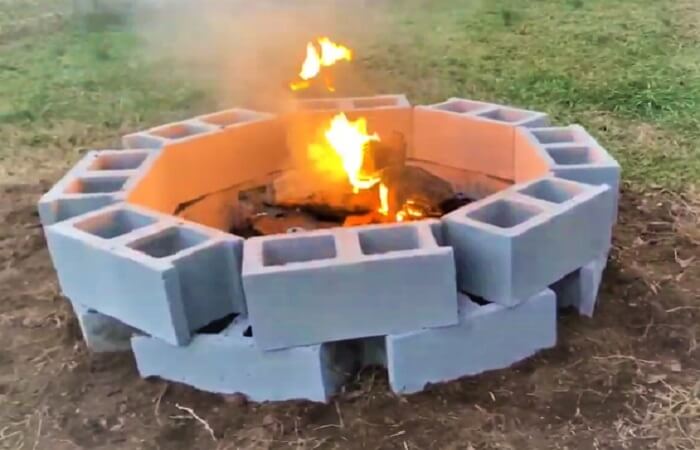 building a fire pit with cinder blocks 1