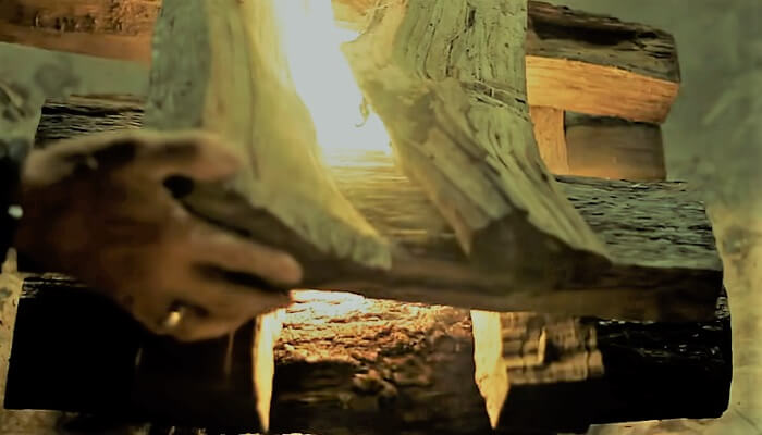 how to stack wood in a fire pit