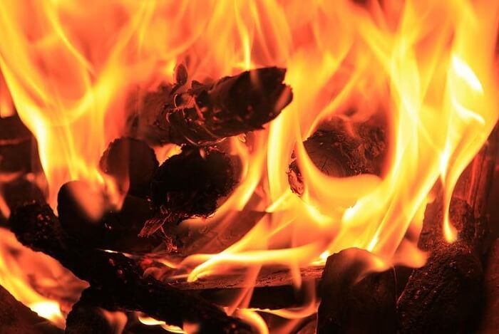 is wood burning a chemical change