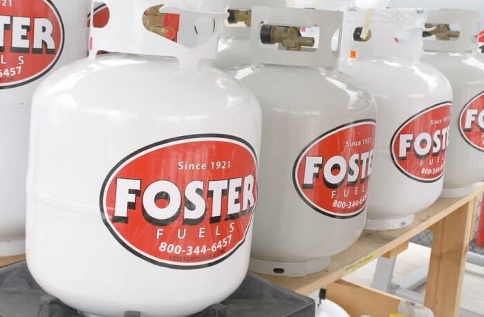 propane tank leaks when connected to the grill