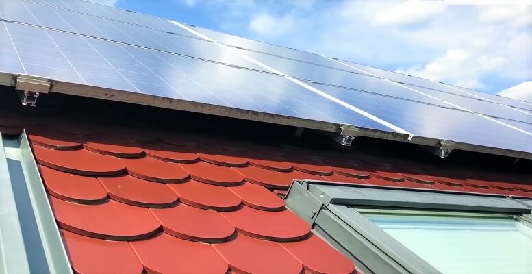 Do Solar Panels Need Light Or Sunlight