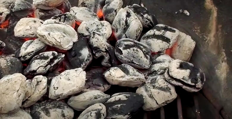 can wood pellets be used in a charcoal grill