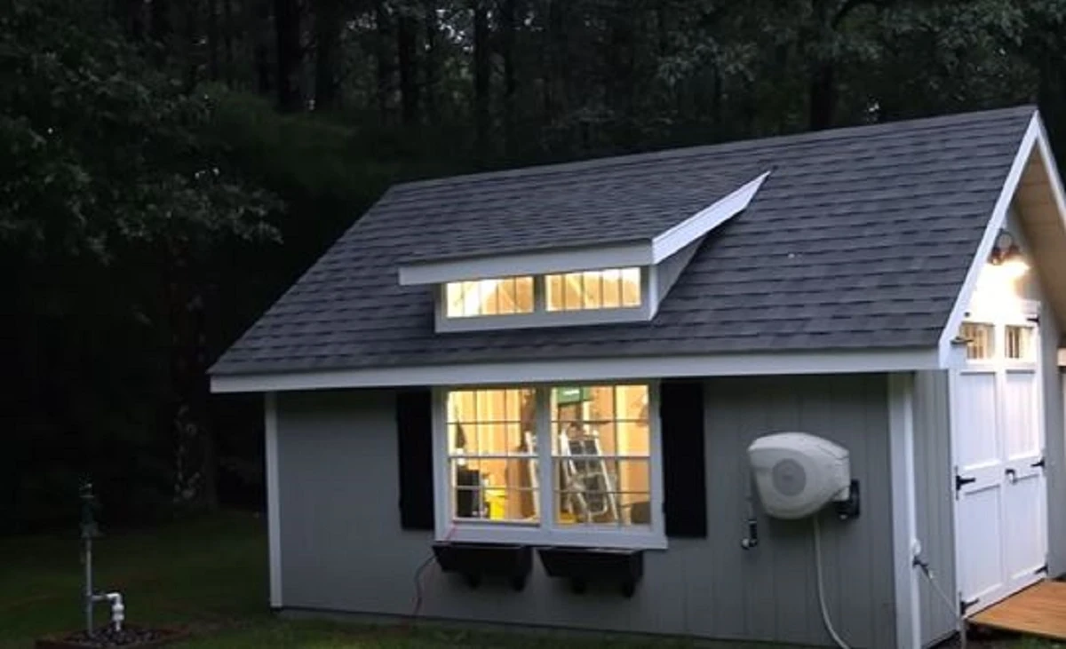 can you power a garage with solar panels