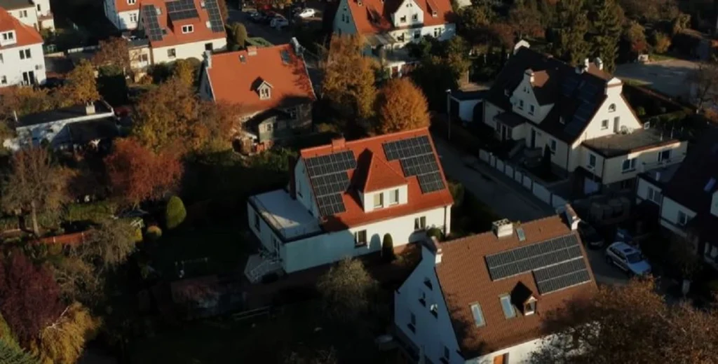 can you put solar panels on a townhouse