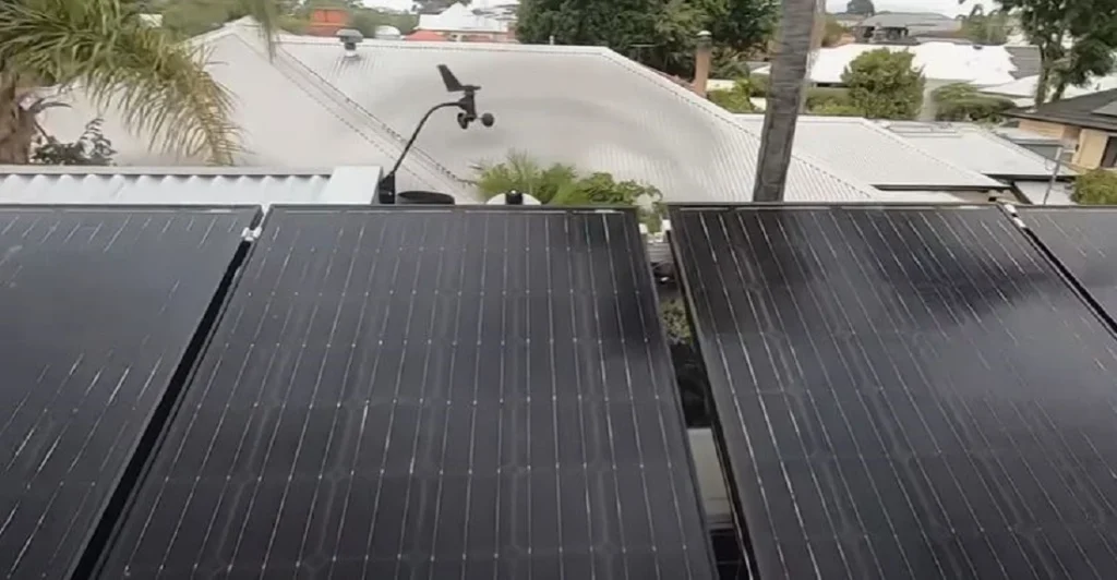 do solar panels make your house hotter